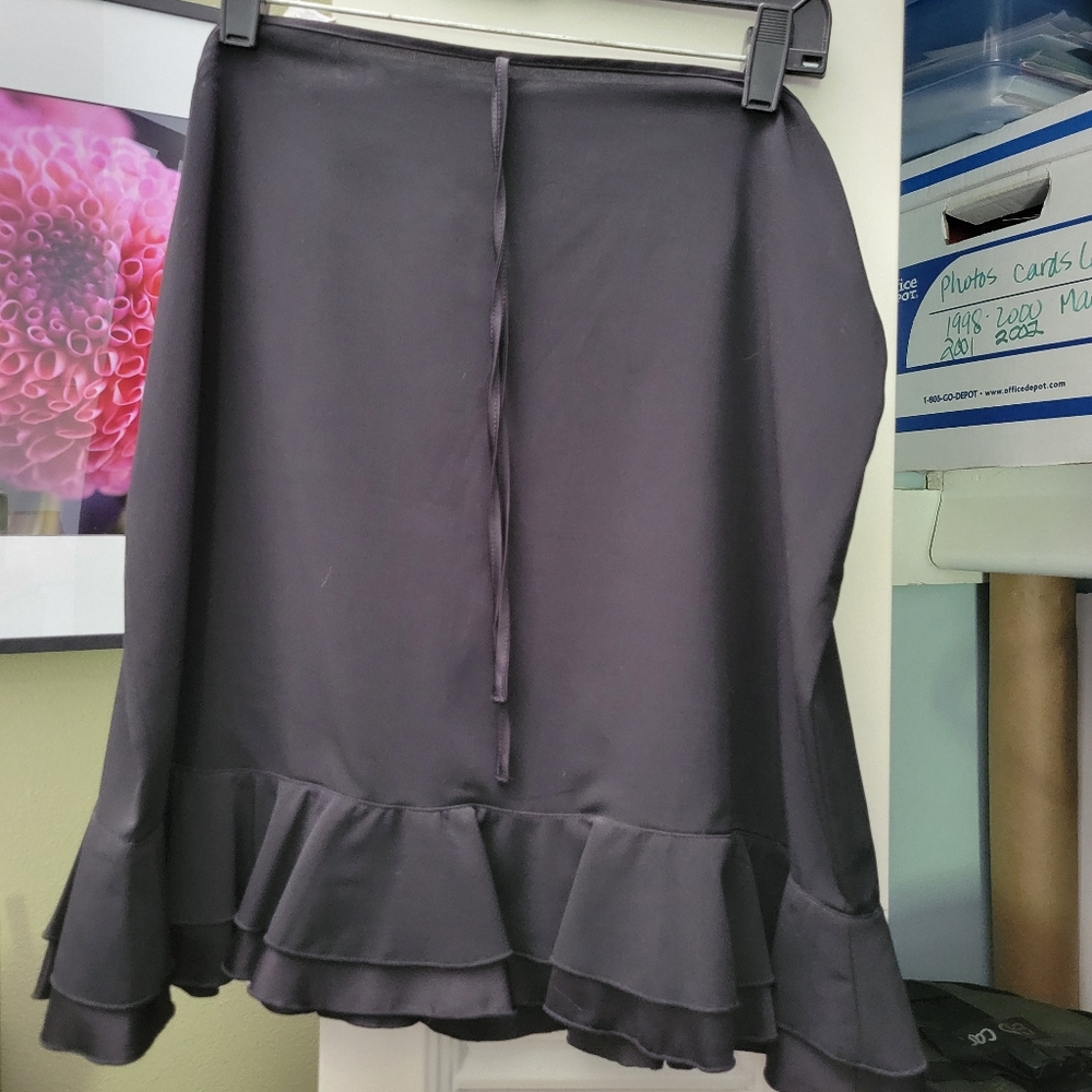 Daisy Fuentes skirt.